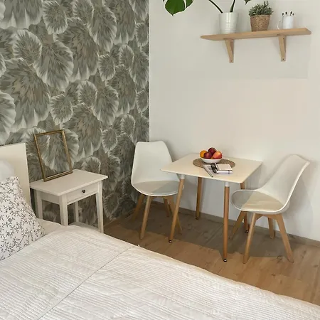 100 Apartman Prága
